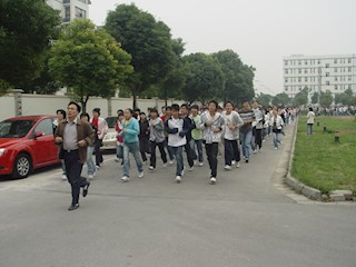 阳光体育计划之冬季长跑